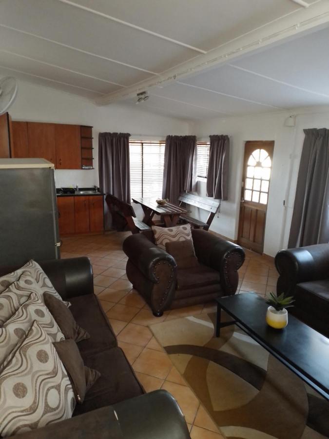Anna Boeremeisie Guesthouse Benoni Zewnętrze zdjęcie